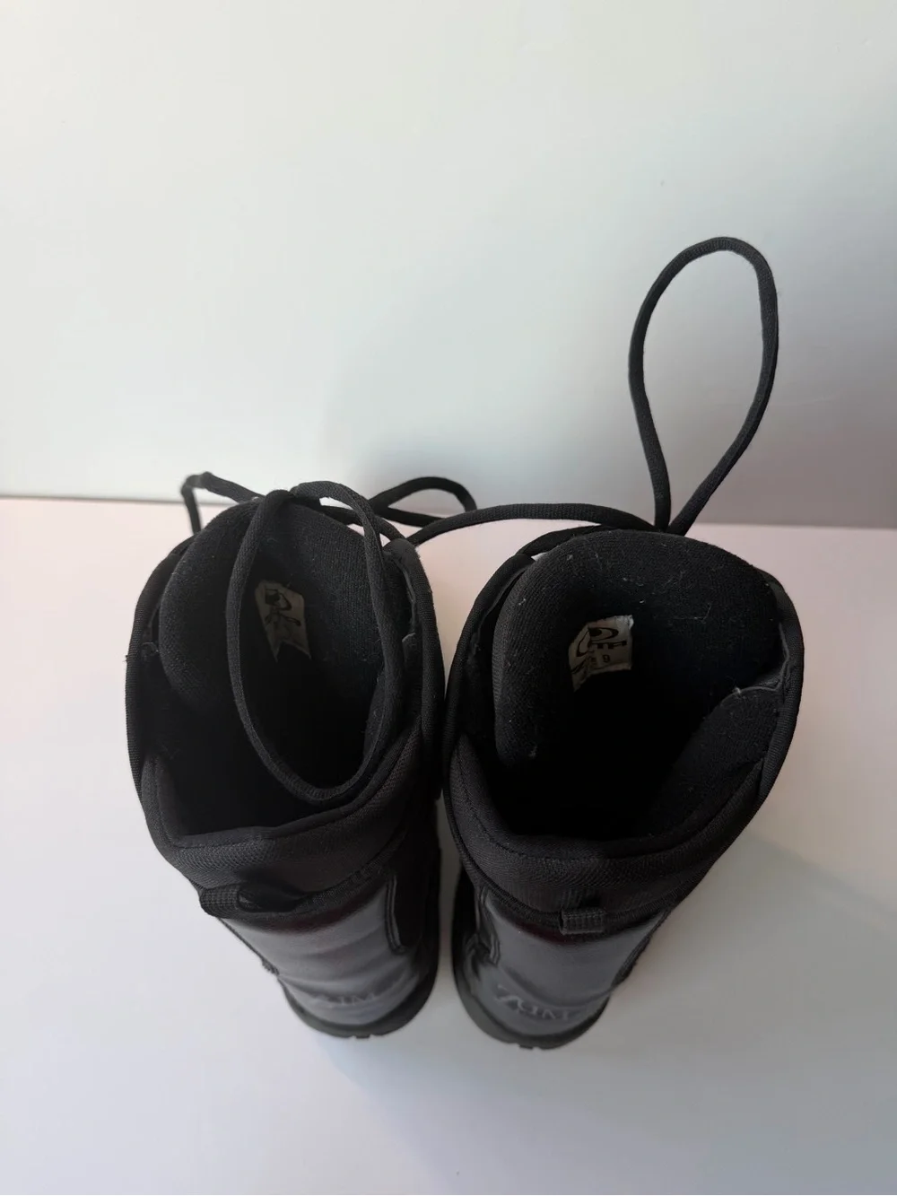 SnowJam Zuma SD Snowboard Boot Sze 9 Men's Black Soft Flex Traditional Lace